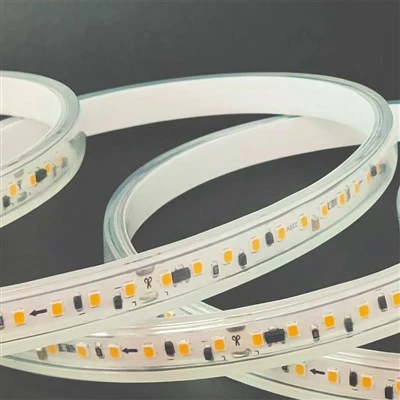 Dolap LED şerit aydınlatması altında